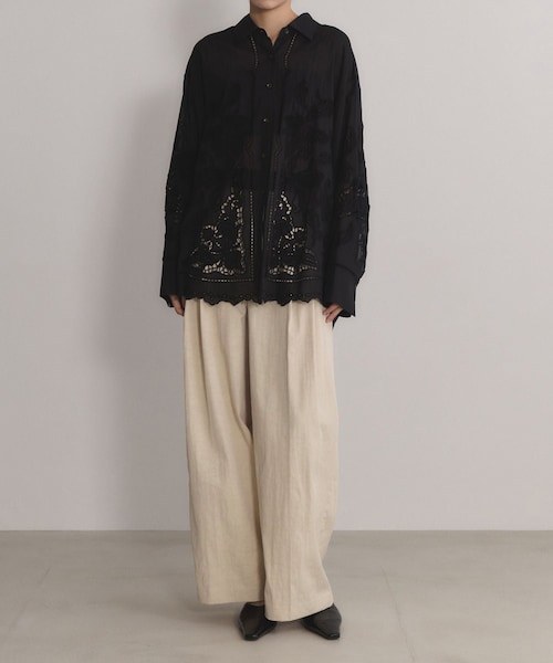 ADAM ET ROPE'（アダムエロペ）の「【EMOELLE】バイカラードレスパンツ（その他パンツ・レディース・ブラック/キナリ/ブルー系/オフホワイト/ブラウン/キャメル系/ベージュ系/グリーン系/ブラック系/カーキ系/ピンク系・34/36/38）」の21枚目の写真