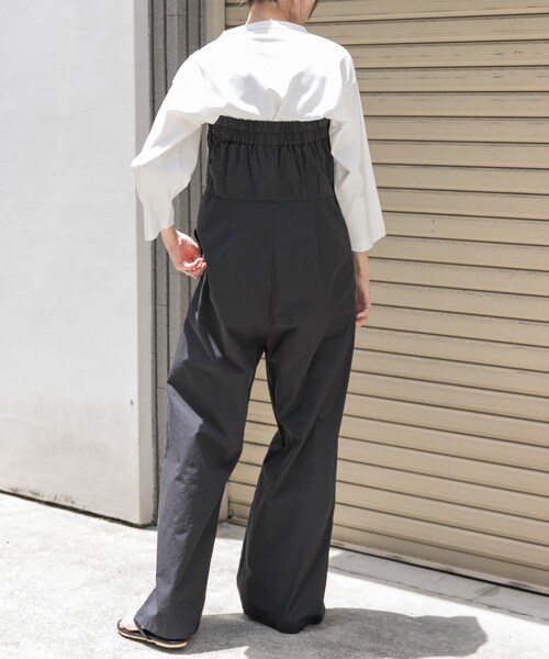 URBAN RESEARCH DOORS(アーバンリサーチドアーズ)の「FORK&SPOON ベアトップオールインワン(サロペット/オーバーオール・レディース・BLACK/KHAKI・1/2)」の6枚目の写真