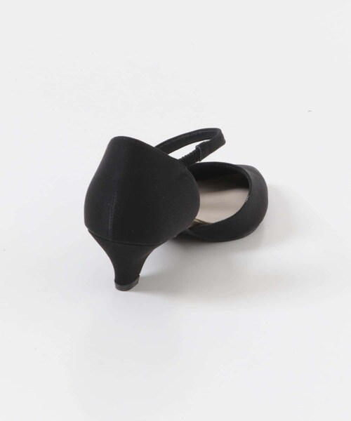 URBAN RESEARCH ROSSO（アーバンリサーチロッソ）の「kaene　アシメストラップパンプス（シューズ小物/雑貨・レディース・BLACK・35/36/37/38/39）」の6枚目の写真