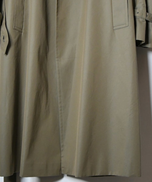ADAM ET ROPE'(アダムエロペ)の「【blurhms】Gabardine Double Belt Trench Coat(トレンチコート・メンズ・オリーブ・2/3)」の16枚目の写真