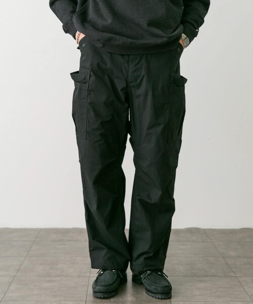 URBAN RESEARCH DOORS(アーバンリサーチドアーズ)の「SASSAFRAS Overgrown Pants(その他パンツ・メンズ・Black/Gray・S/M/L)」の3枚目の写真