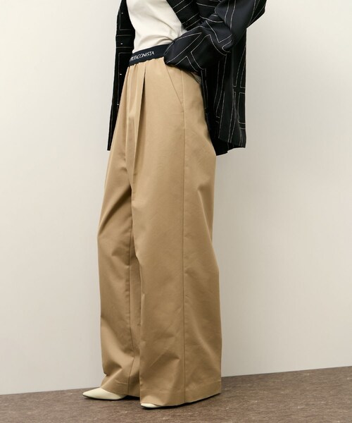 ADAM ET ROPE'(アダムエロペ)の「【PROTAGONISTA for ADAM ET ROPE'】別注 撥水 Chino Pants(チノパンツ・レディース・ベージュ・0/1)」の6枚目の写真
