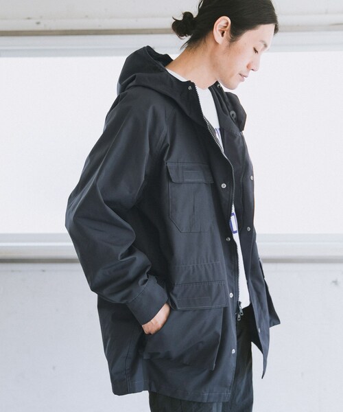 URBAN RESEARCH DOORS（アーバンリサーチドアーズ）の「『別注』SIERRA DESIGNS×DOORS　MOUNTAIN PARKA（マウンテンパーカー・メンズ・Blue Gray/Greige/Ink Black・M/L）」の13枚目の写真
