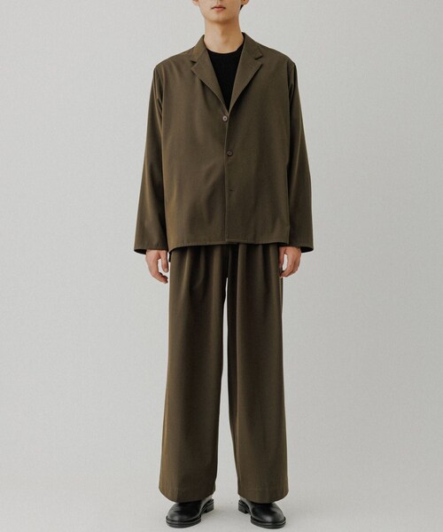 ADAM ET ROPE'(アダムエロペ)の「4WAY ストレッチ ツイル イージー ジャケット / セットアップ対応(テーラードジャケット・メンズ・ブラック/チャコール/カーキ・L/M)」の17枚目の写真