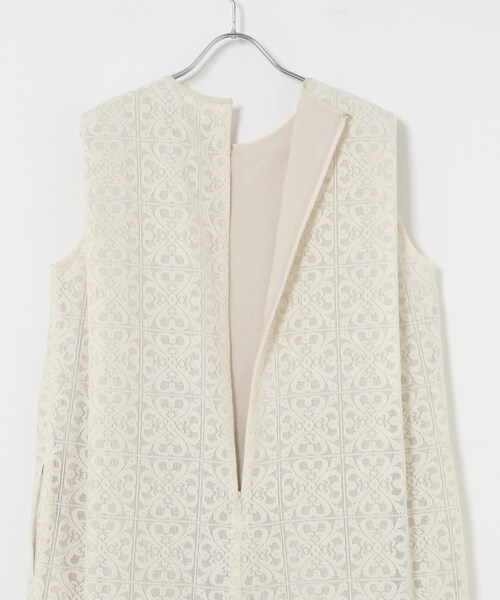 URBAN RESEARCH（アーバンリサーチ）の「Square Lace オールインワン（サロペット/オーバーオール・レディース・ブラック/オフ・S）」の17枚目の写真