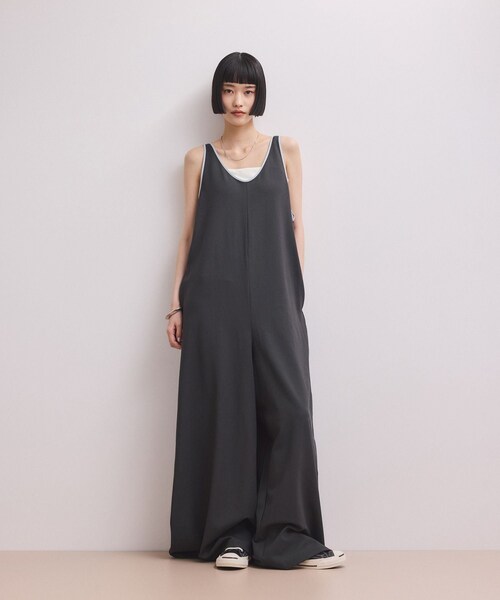 ADAM ET ROPE'（アダムエロペ）の「【WEB限定】バイカラーオールインワン（つなぎ/オールインワン・レディース・ブラック/ブラック系/チャコール・36/38）」の10枚目の写真