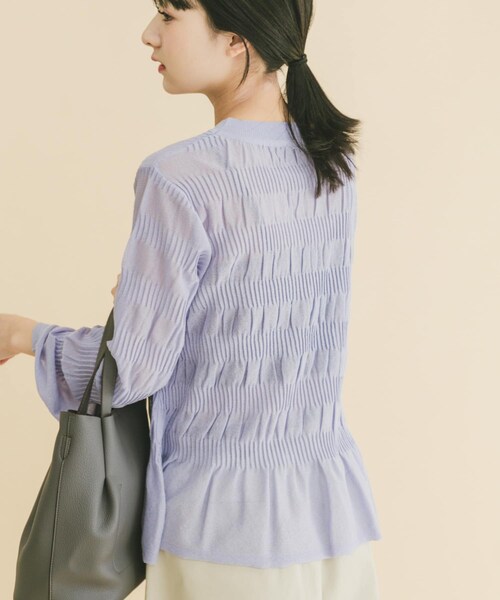 ITEMS URBANRESEARCH（アイテムズ アーバンリサーチ）の「シャーリングフレアスリーブニット（ニット/セーター・レディース・OFF/LVD/NVY・Free）」の20枚目の写真