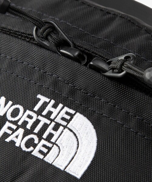 URBAN RESEARCH Sonny Label（アーバンリサーチサニーレーベル）の「THE NORTH FACE　Sweep（ショルダーバッグ・メンズ・ブラック/マッシュルーム/ブラックトポ・one）」の9枚目の写真