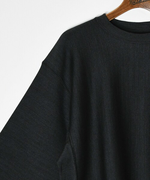 ADAM ET ROPE'（アダムエロペ）の「【blurhms】C/A Sweat P/O Crewneck（スウェット・メンズ・ブラック・2/3）」の6枚目の写真
