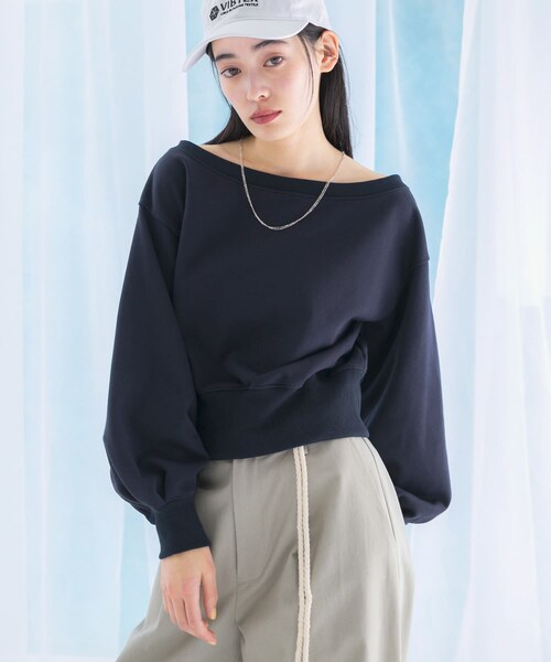 URBAN RESEARCH ROSSO（アーバンリサーチロッソ）の「オフショルダースウェット（スウェット・レディース・gray/ivory/darknavy・FREE）」の15枚目の写真