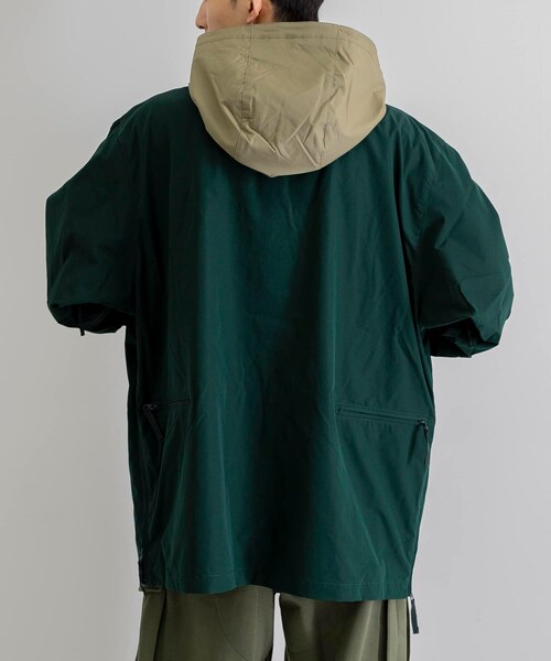 URBAN RESEARCH(アーバンリサーチ)の「DAIWA PIER39 TECH ANORAK PARKA(マウンテンパーカー・メンズ・GREEN/BLACK・M/L)」の19枚目の写真