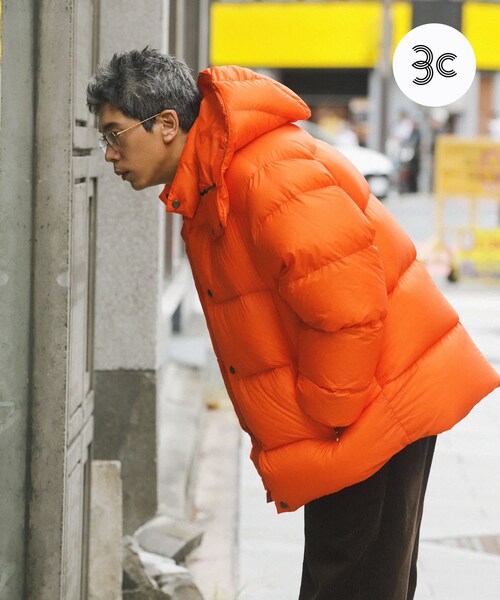 URBAN RESEARCH（アーバンリサーチ）の「KAJIF LIGHT DOWN JACKET（その他アウター・メンズ・BLACK/D.GREEN/ORANGE・M/L）」の4枚目の写真