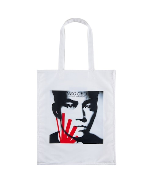 bonjour records(ボンジュールレコーズ)の「RYUICHI SAKAMOTO Archive Collection Tote Bag "NEO GEO"(トートバッグ・レディース・ホワイト・F)」の3枚目の写真