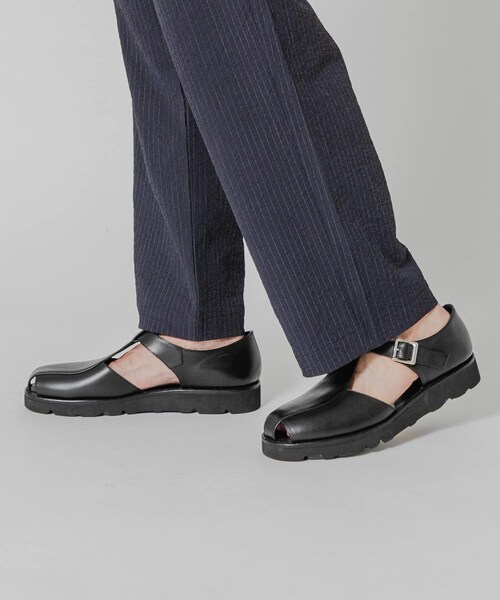 URBAN RESEARCH(アーバンリサーチ)の「MARBOT GURKHA SANDALS(サンダル・メンズ・BLACK・41/42/43)」の4枚目の写真