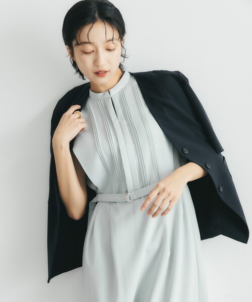 URBAN RESEARCH ROSSO(アーバンリサーチロッソ)の「クールタッチ 防シワ ハーフスリーブジャケット(ノーカラージャケット・レディース・GREIGE/DARK NAVY・Free)」の22枚目の写真