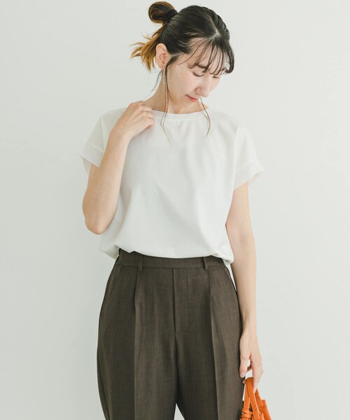 ITEMS URBANRESEARCH（アイテムズ アーバンリサーチ）の「バックタックフレンチプルオーバー（Tシャツ/カットソー・レディース・L.BEG/WHT/BLK/CML/KHK/WHT2・FREE）」の20枚目の写真