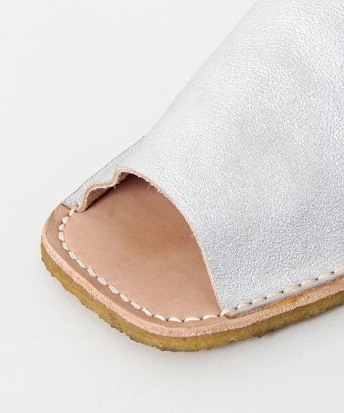 かぐれ(カグレ)の「space craft open toe sandals(サンダル・レディース・natural/black/gold/silver・1/2/3)」の12枚目の写真