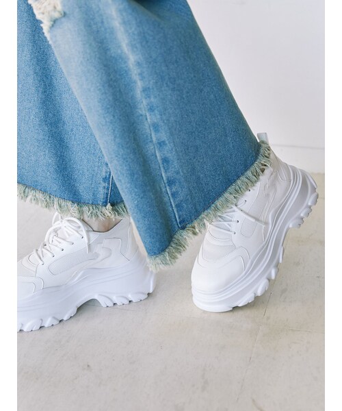 jouetie（ジュエティ）の「ボリュームソールスニーカー（スニーカー・レディース・オフホワイト/ブラック・M/L）」の3枚目の写真