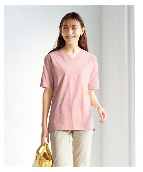 nissen（ニッセン）の「Vネック5分袖Tシャツ（Tシャツ/カットソー・レディース・黒/ネイビー/オフホワイト/グレイッシュモカ/モスカーキ/ロイヤルグリーン/スモークピンク/バーガンディ/アプリコット/ライムイエロー/グレイッシュブルー/ダークグリーン/ラズベリー・L/LL/3L/4L/5L/6L/8L/10L/S/M）」の11枚目の写真