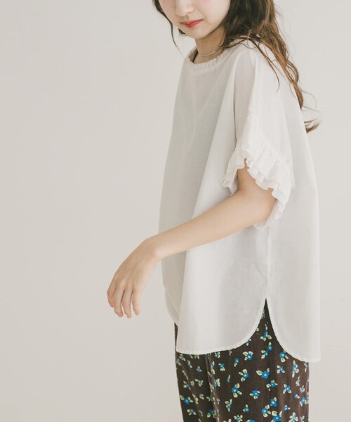 ITEMS URBANRESEARCH(アイテムズ アーバンリサーチ)の「ダブルフリルブラウス(シャツ/ブラウス・レディース・SRP/WHT/BRN・FREE)」の6枚目の写真