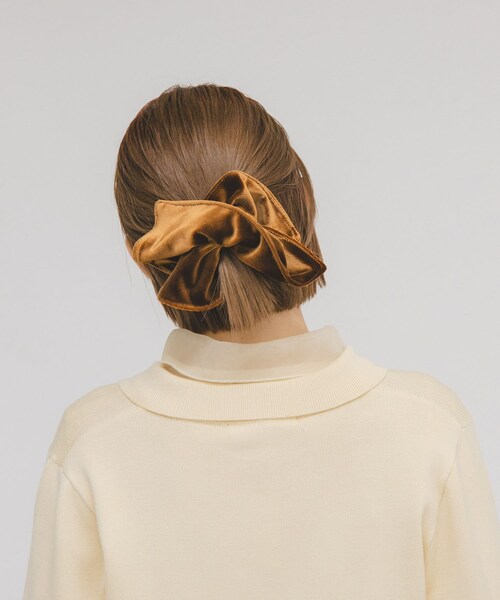 KBF（ケイビーエフ）の「スクエアベロアシュシュ（ヘアゴム・レディース・BROWN/BLACK・One）」の11枚目の写真