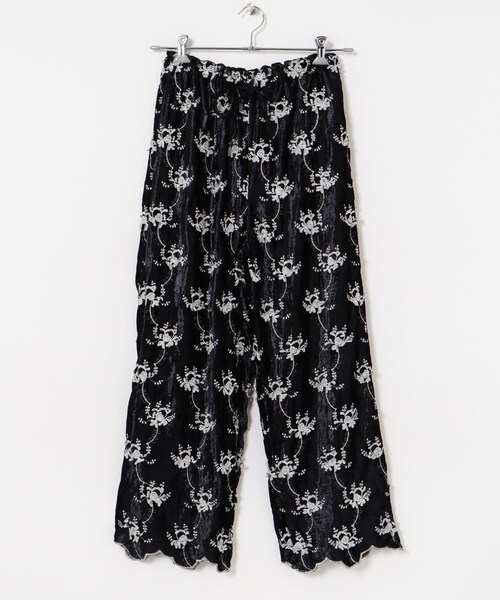 URBAN RESEARCH(アーバンリサーチ)の「crinkle crinkle crinkle velvet embroidery pants(その他パンツ・レディース・SILVERLAME/BLACKLAME・FREE)」の15枚目の写真