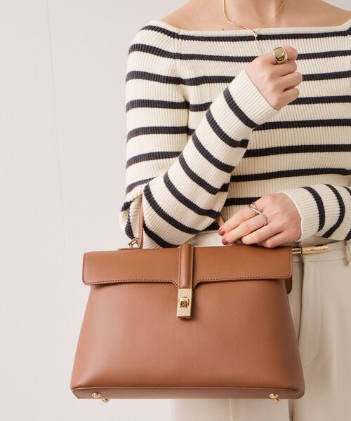 VIS（ビス）の「ひねり金具ワンハンドルバッグ/2WAY,軽量（ハンドバッグ・レディース・ブラック系/グレー系/ベージュ/ブラック/キャメル・F）」の11枚目の写真