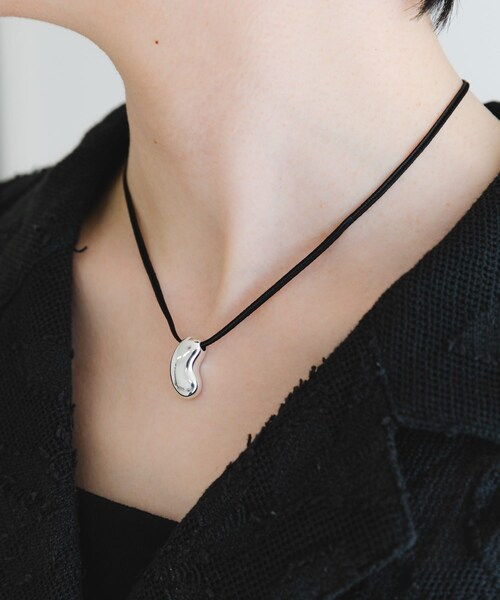 URBAN RESEARCH(アーバンリサーチ)の「PHILIPPE AUDIBERT Siya necklace cord(ネックレス・レディース・SILVER BLK・-)」の3枚目の写真