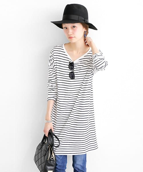 URBAN RESEARCH(アーバンリサーチ)の「ボーダーチュニック(チュニック・レディース・NVY×OFF/OFF×NVY/NAVY×RED・FREE)」の9枚目の写真