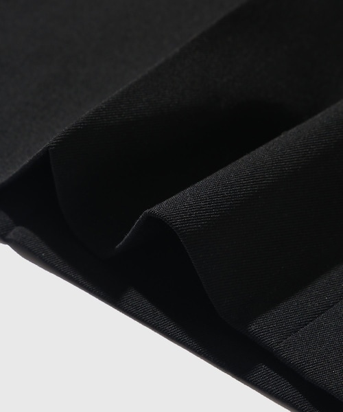 ADAM ET ROPE'（アダムエロペ）の「【AURALEE/オーラリー】LIGHT WOOL MAX GABARDINE SLACKS（スラックス・メンズ・ブラック/ブラウン・3/4/5）」の13枚目の写真