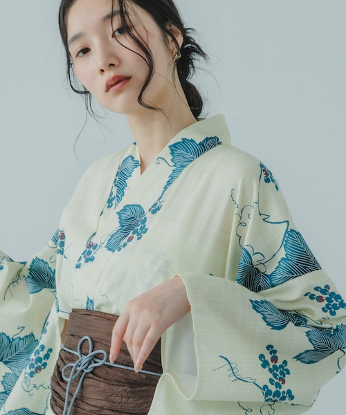 SENSE OF PLACE by URBAN RESEARCH(センスオブプレイスバイアーバンリサーチ)の「『WEB/一部店舗限定』『接触冷感/速乾』ワンピース浴衣4点セットA(その他・レディース・ブドウ/牡丹/鉄線/サクラ・One)」の1枚目の写真