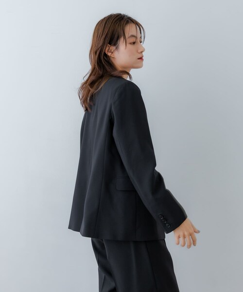 URBAN RESEARCH（アーバンリサーチ）の「『2サイズ展開』ノーカラージャケット（ノーカラージャケット・レディース・BEIGE/BLACK/NAVY・36/38）」の11枚目の写真