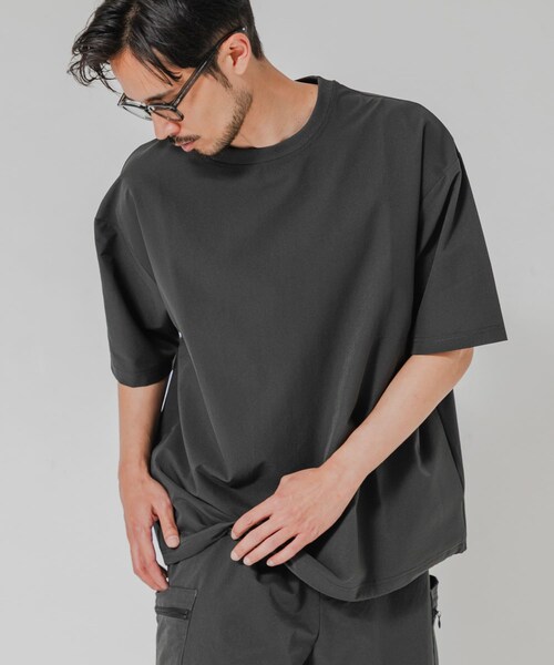 URBAN RESEARCH（アーバンリサーチ）の「『洗濯可/防シワ/撥水』COOL DOTS SHORT-SLEEVE T-SHIRTS（Tシャツ/カットソー・メンズ・BLACK/CHARCOAL/NAVY・M/L）」の15枚目の写真