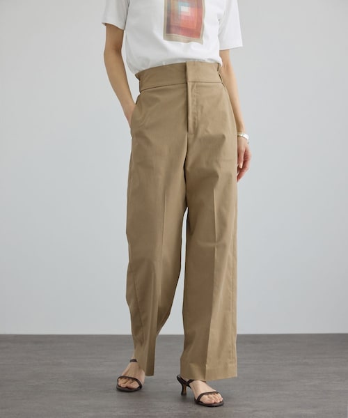 ADAM ET ROPE'(アダムエロペ)の「コットンライクスタイルアップパンツ 3(スラックス・レディース・ベージュ/ネイビー・M/S/XS)」の3枚目の写真