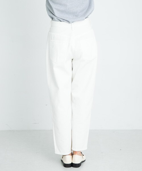 URBAN RESEARCH Sonny Label（アーバンリサーチサニーレーベル）の「『34サイズ/低身長向けも展開』ワイドテーパードデニム（デニムパンツ・レディース・ミッドブルー/ホワイト・34/36/38）」の8枚目の写真