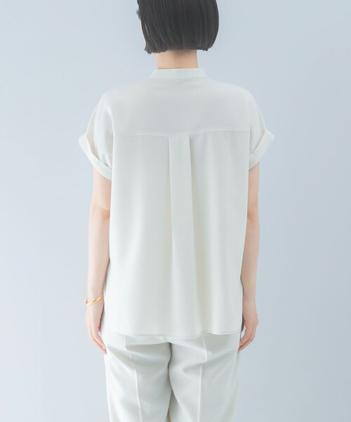 URBAN RESEARCH ROSSO（アーバンリサーチロッソ）の「クールタッチ吸水速乾ポケットフレアブラウス（シャツ/ブラウス・レディース・IVORY/D/NAVY・Free）」の4枚目の写真