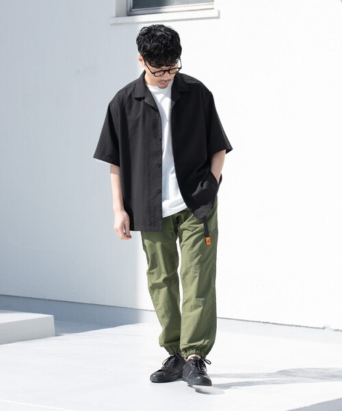 URBAN RESEARCH ROSSO（アーバンリサーチロッソ）の「『WEB限定』『セットアップ対応/XLサイズあり』リネンライクオープンカラー半袖オーバーシャツ（シャツ/ブラウス・メンズ・BLACK/LIGHT GRAY/NAVY・M/L/XL）」の8枚目の写真