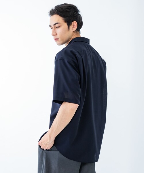 URBAN RESEARCH（アーバンリサーチ）の「ウォッシャブルウールサイロフィルショートスリーブシャツ（シャツ/ブラウス・メンズ・NAVY/BLACK/CHARCOAL・M/L/XL）」の21枚目の写真