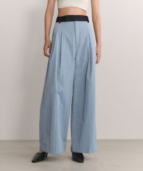 ADAM ET ROPE'（アダムエロペ）の「【EMOELLE】バイカラードレスパンツ（その他パンツ・レディース・ブラック/キナリ/ブルー系/オフホワイト/ブラウン/キャメル系/ベージュ系/グリーン系/ブラック系/カーキ系/ピンク系・34/36/38）」の13枚目の写真