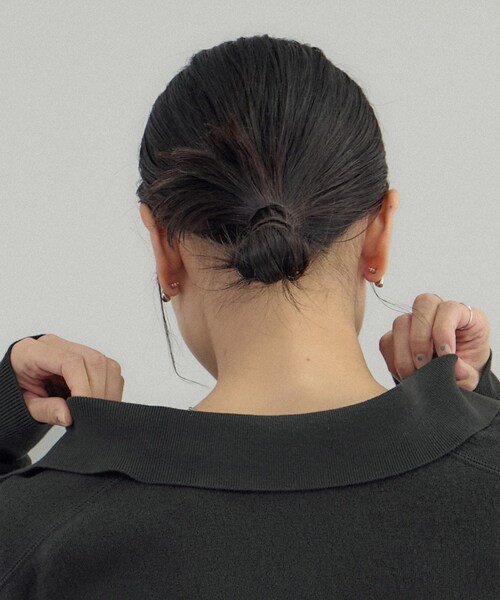 ADAM ET ROPE'（アダムエロペ）の「クレープスウェットライクポロプルオーバー（スウェット・レディース・チャコール/オフホワイト/グリーン系・F）」の12枚目の写真