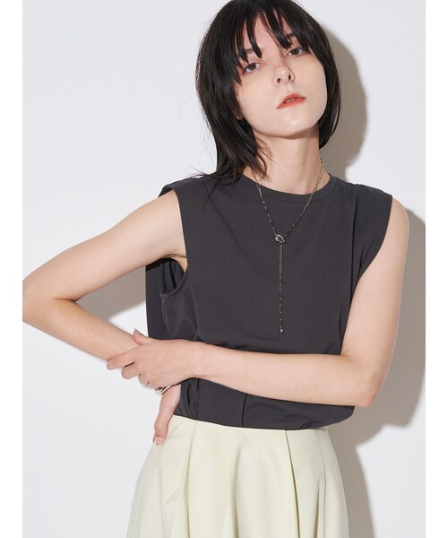 ELENDEEK（エレンディーク）の「TECH MATERIAL TUCKED CS（Tシャツ/カットソー・レディース・オフホワイト/チャコールグレー/ボルドー/ライトグレー・F）」の10枚目の写真