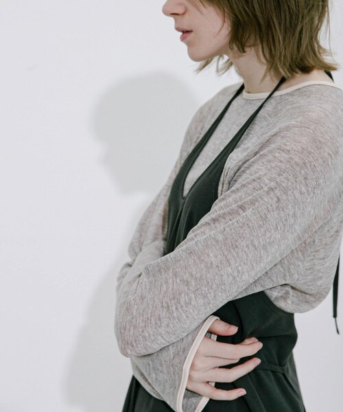 LAATO（ラート）の「piping sheer tee（Tシャツ/カットソー・レディース・ラテ/ネズミ/ハニー・FREE）」の9枚目の写真