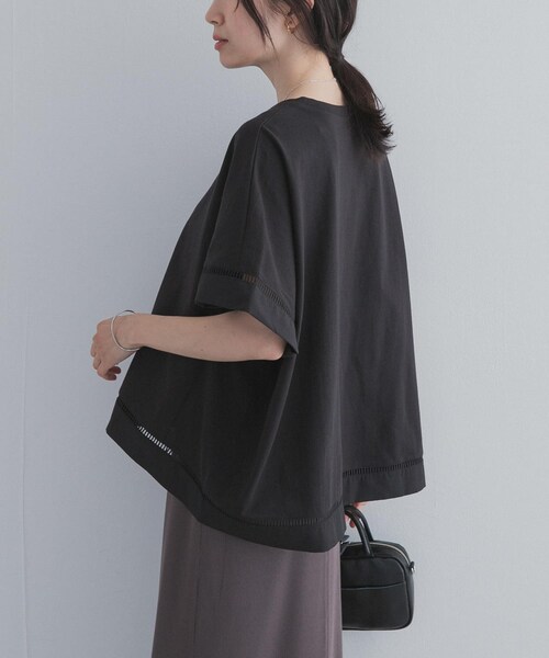 URBAN RESEARCH DOORS(アーバンリサーチドアーズ)の「ハシゴレースドッキングプルオーバー(Tシャツ/カットソー・レディース・OFF WHITE/BLACK/CAMEL・Free)」の18枚目の写真