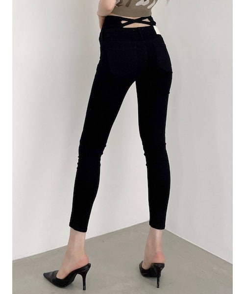 GYDA（ジェイダ）の「H/W ウエストクロススキニーデニムパンツ（デニムパンツ・レディース・オフホワイト/ブラック/ブルー/アイスブルー/インディゴ・XS/S/M）」の12枚目の写真