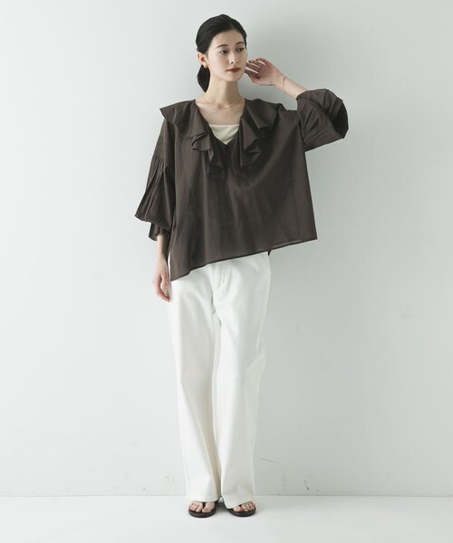 URBAN RESEARCH（アーバンリサーチ）の「『3サイズ展開』綿麻デニムストレートパンツ（デニムパンツ・レディース・WHITE/BLUE・36/38/40）」の20枚目の写真