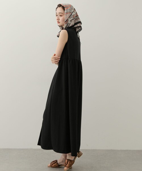 SENSE OF PLACE by URBAN RESEARCH（センスオブプレイスバイアーバンリサーチ）の「ZIPVネックカットワンピース（ワンピース・レディース・GRAY/BLACK/BEIGE・COMPACT/one）」の9枚目の写真