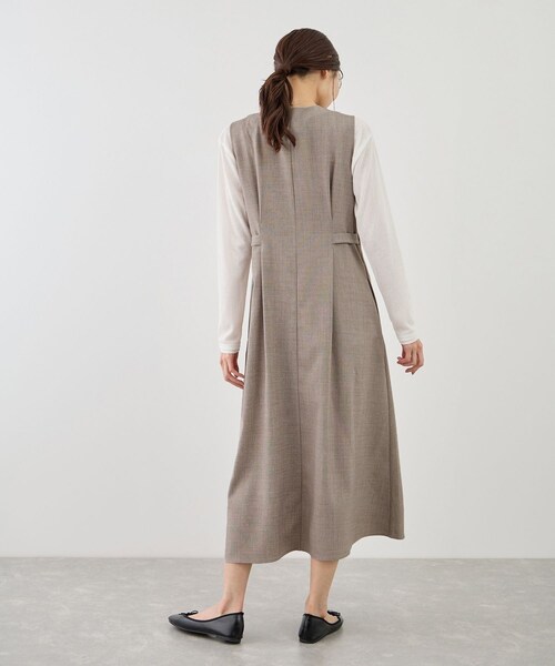 ROPE' PICNIC（ロペピクニック）の「ウエストタックジャンパースカート（ジャンパースカート・レディース・グレー系/ベージュ系/ネイビー・F）」の17枚目の写真