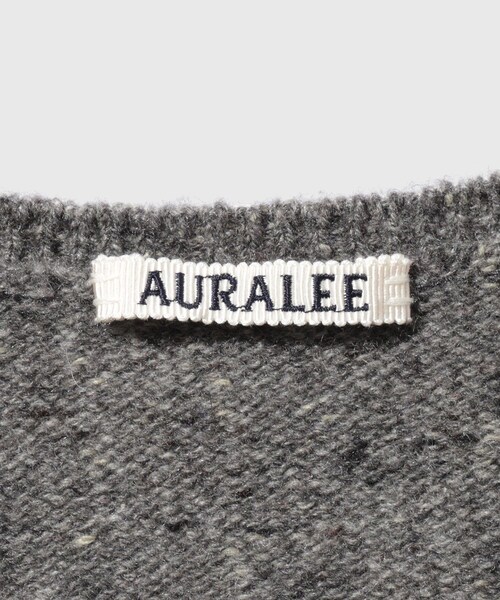 ADAM ET ROPE'(アダムエロペ)の「【AURALEE/オーラリー】CASHMERE NEP KNIT P/O(ニット/セーター・メンズ・ブラック/ライトグレー・3/4)」の11枚目の写真