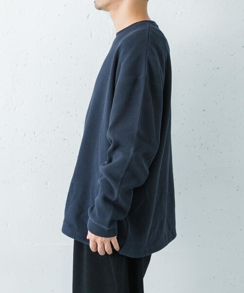 URBAN RESEARCH（アーバンリサーチ）の「『UR TECH』Wide Dad　Dad TECH CREW PULLOVER（Tシャツ/カットソー・メンズ・D.NAVY/PURPLE・1/2）」の16枚目の写真