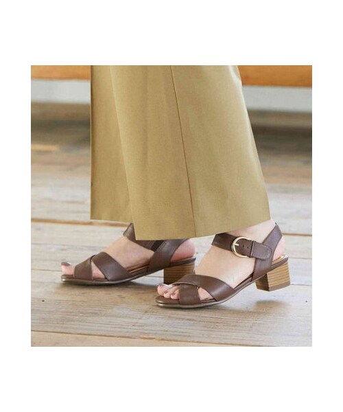 ing（イング）の「イング ing 【WEB限定】【3E】ストラップクロスサンダル （サンダル・レディース・BL/BR/KH/SV/OG/BG/SVM/BZ・225/22.5cm/230/23cm/235/23.5cm/240/24cm/245/24.5cm）」の16枚目の写真